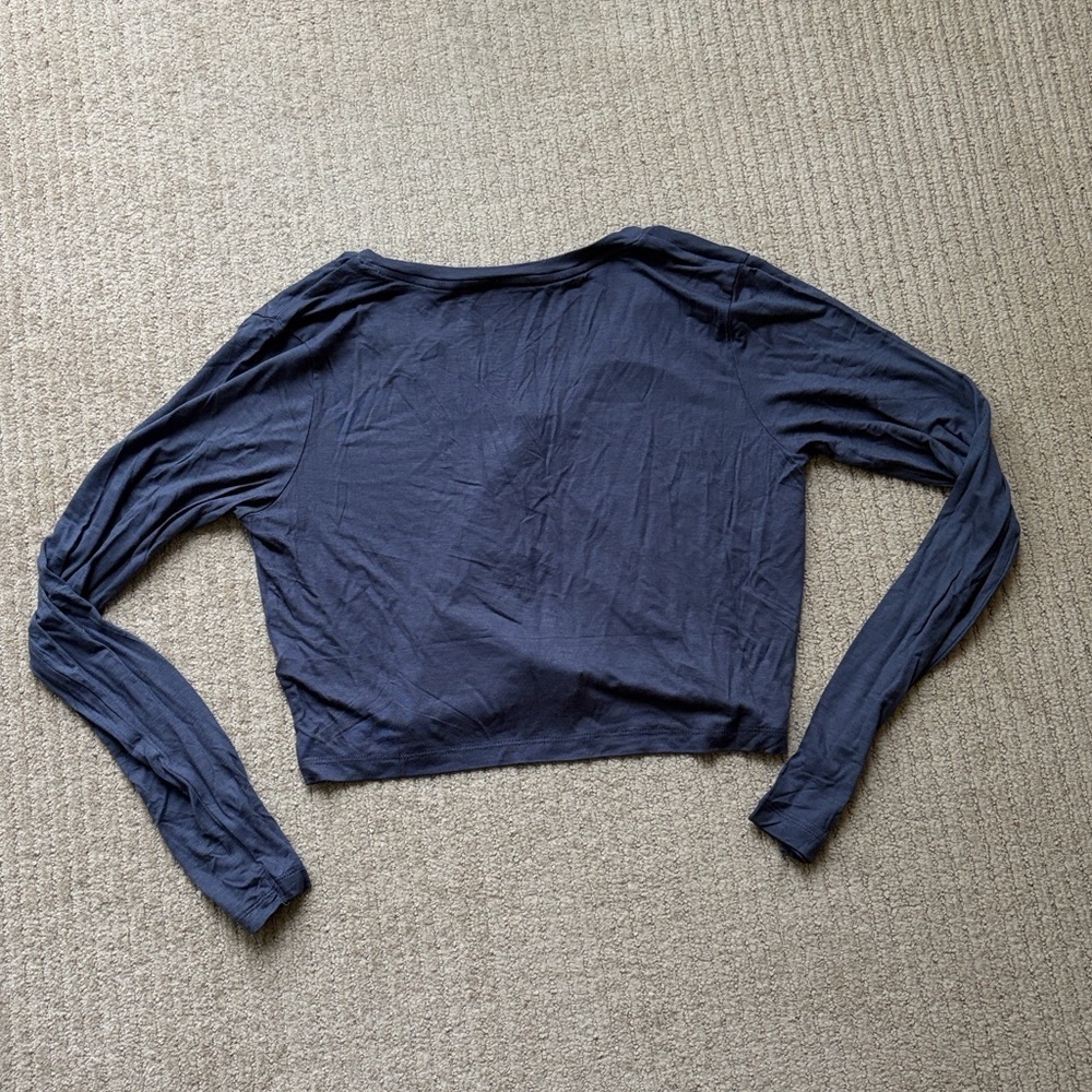 La Vie En Rose Cropped Button-Down Lounge Long-Sleeve, M - Picture 2 of 5
